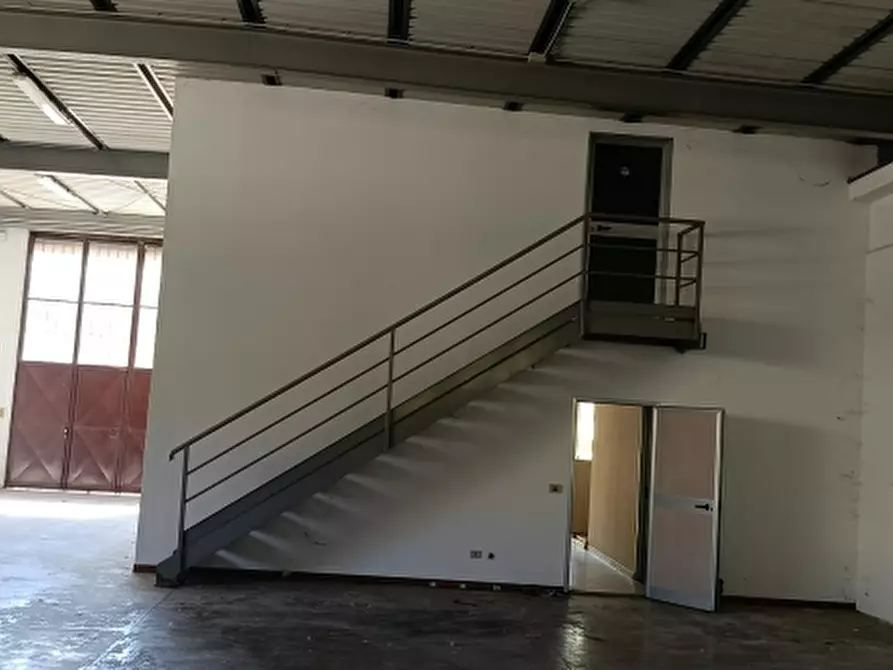 Immagine 12 di Capannone industriale in affitto  in Via Ludovico Ariosto a Magione