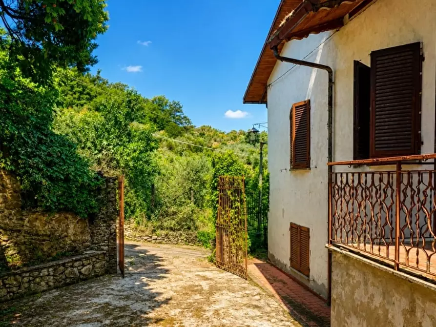 Immagine 4 di Villa in vendita  in Il Poggiolo 6 a Arezzo