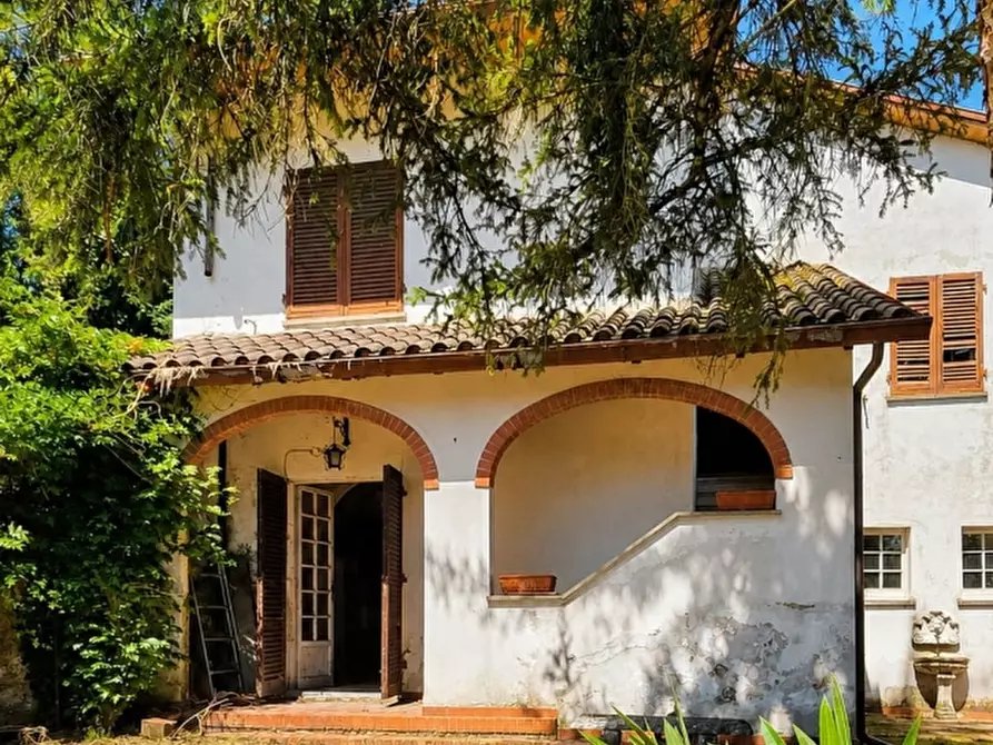 Immagine 5 di Villa in vendita  in Il Poggiolo 6 a Arezzo
