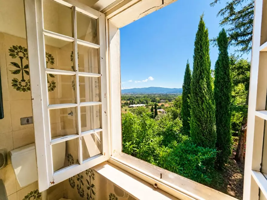 Immagine 7 di Villa in vendita  in Il Poggiolo 6 a Arezzo