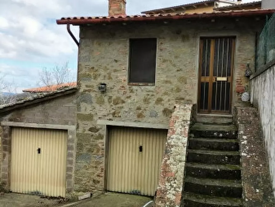 Immagine 1 di Casa indipendente in vendita  in via roma a Piegaro