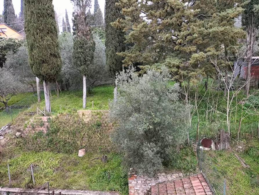 Immagine 4 di Palazzo in vendita  in Via Roma a Magione