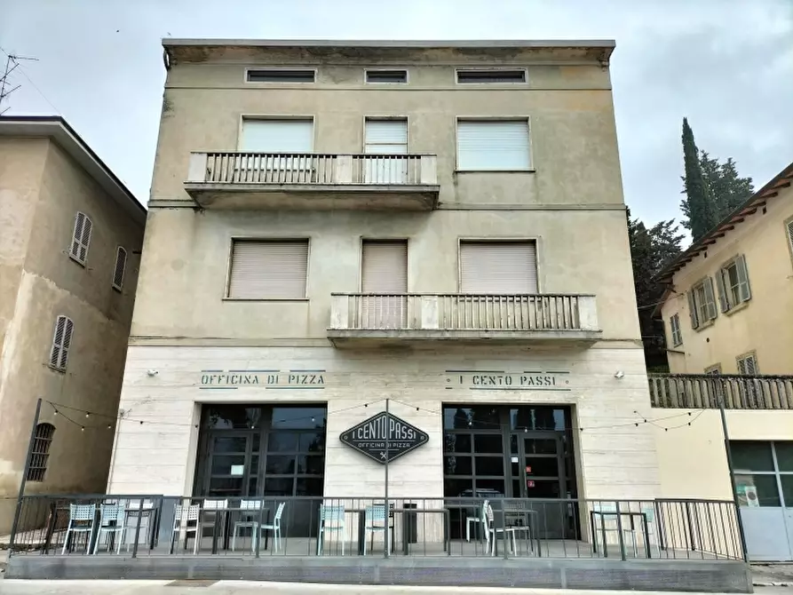 Immagine 5 di Palazzo in vendita  in Via Roma a Magione