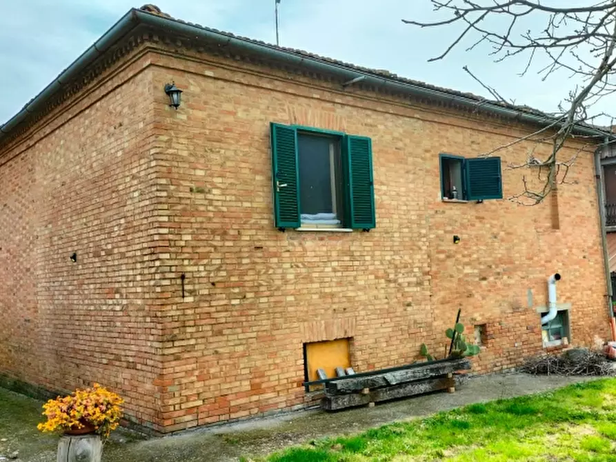 Immagine 1 di Casa indipendente in vendita  in SP 326 a Chiusi