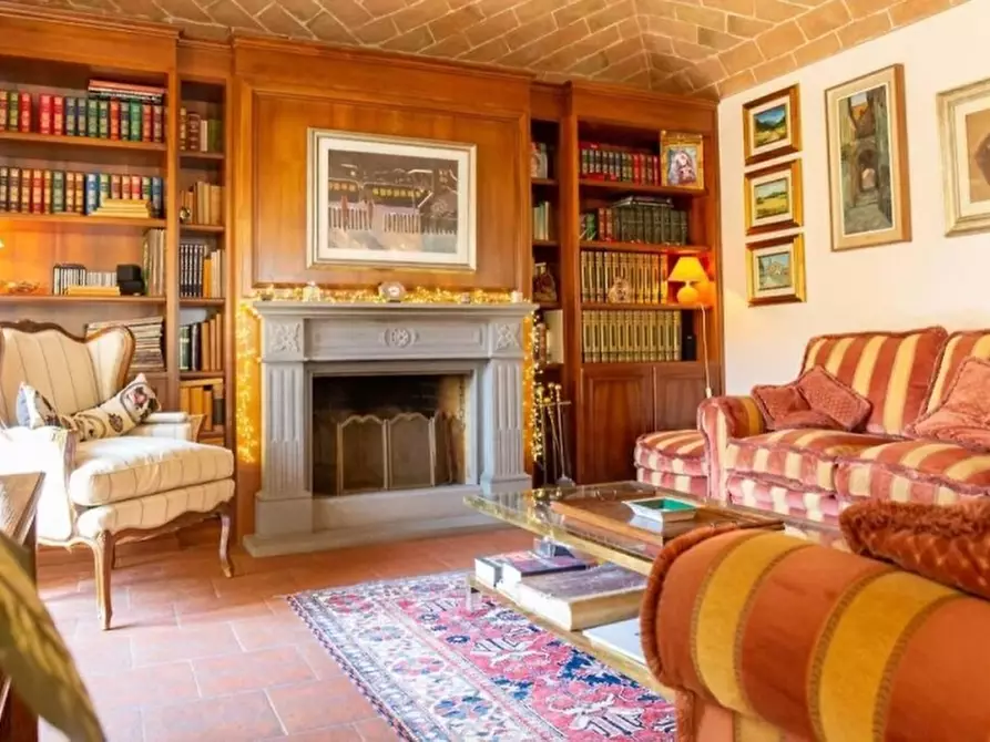 Immagine 13 di Casa colonica in vendita  in Strada del Pollaio a Cetona