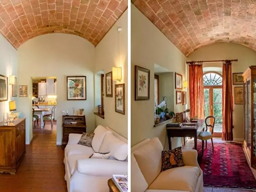 Immagine 15 di Casa colonica in vendita  in Strada del Pollaio a Cetona
