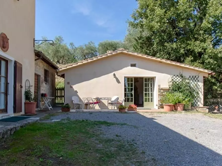 Immagine 25 di Casa colonica in vendita  in Strada del Pollaio a Cetona