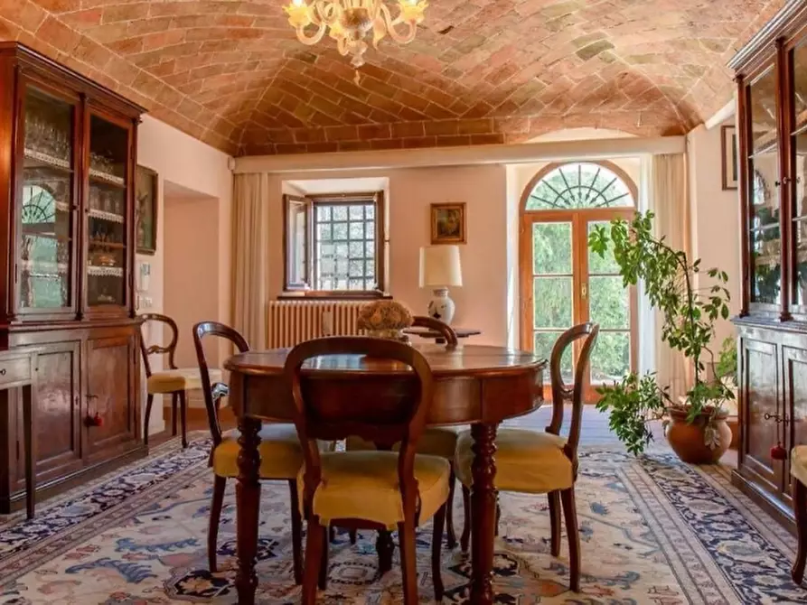 Immagine 8 di Casa colonica in vendita  in Strada del Pollaio a Cetona