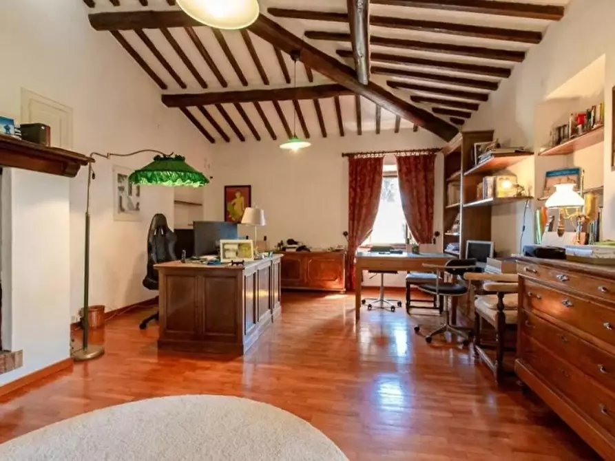 Immagine 11 di Casa colonica in vendita  in Strada del Pollaio a Cetona