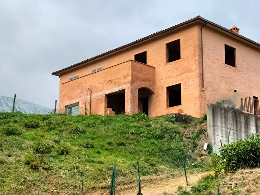 Immagine 3 di Casa bifamiliare in vendita  in Via Canale a Città Della Pieve