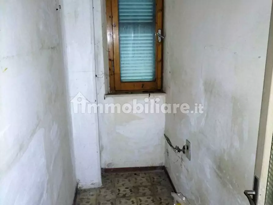 Immagine 13 di Palazzo in vendita  in Viale Umbria a Città Della Pieve