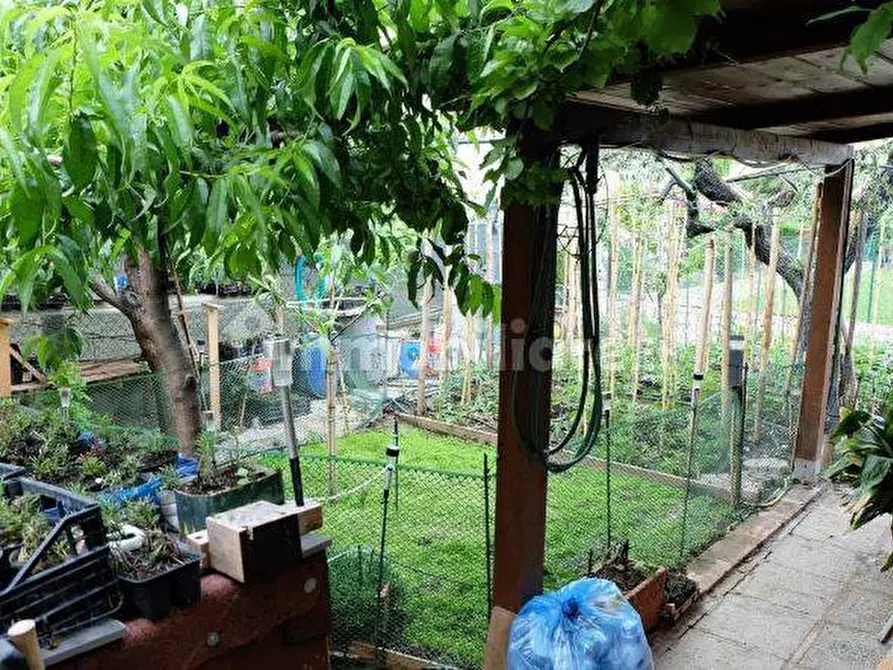 Immagine 15 di Palazzo in vendita  in Via Baldami a Magione