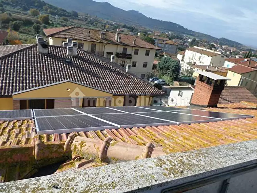 Immagine 16 di Palazzo in vendita  in Via Baldami a Magione