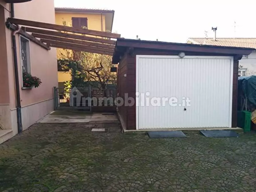 Immagine 9 di Palazzo in vendita  in Via Baldami a Magione