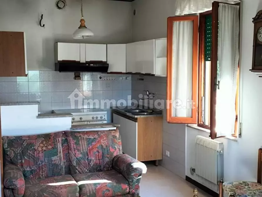 Immagine 6 di Casa semindipendente in vendita  in Via Ripida a Castiglione Del Lago