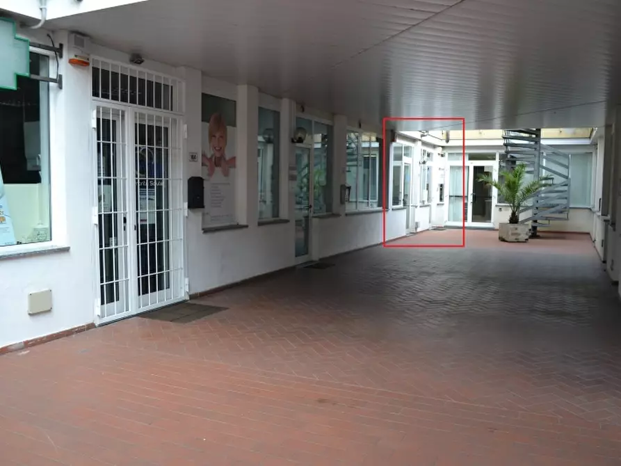 Immagine 2 di Locale commerciale in affitto  in via mazzini a Tovo San Giacomo