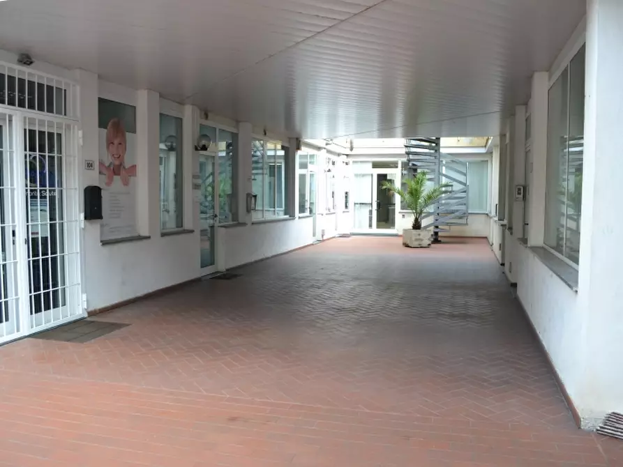 Immagine 3 di Locale commerciale in affitto  in via mazzini a Tovo San Giacomo