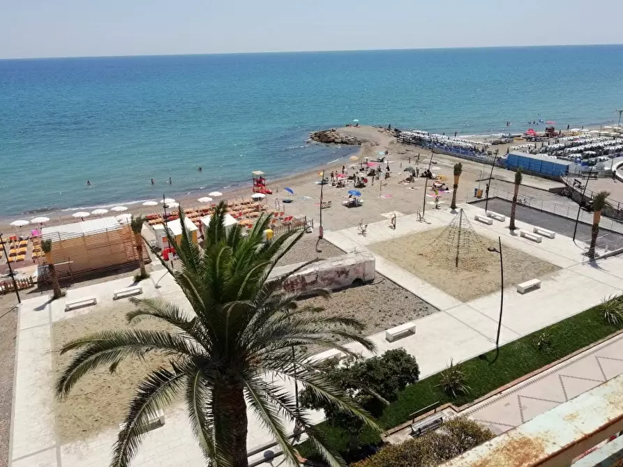 Immagine 3 di Appartamento in vendita  in LUNGOMARE ARMANDO DIAZ N. 75    CERIALE a Ceriale