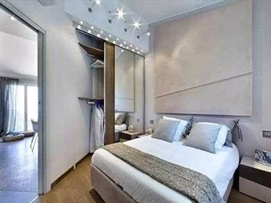 Immagine 7 di Appartamento in vendita  in via magliolo a Loano