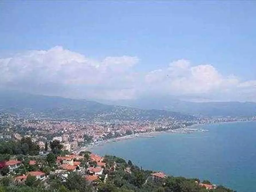 Immagine 4 di Garage in vendita  in via  melogno a Tovo San Giacomo