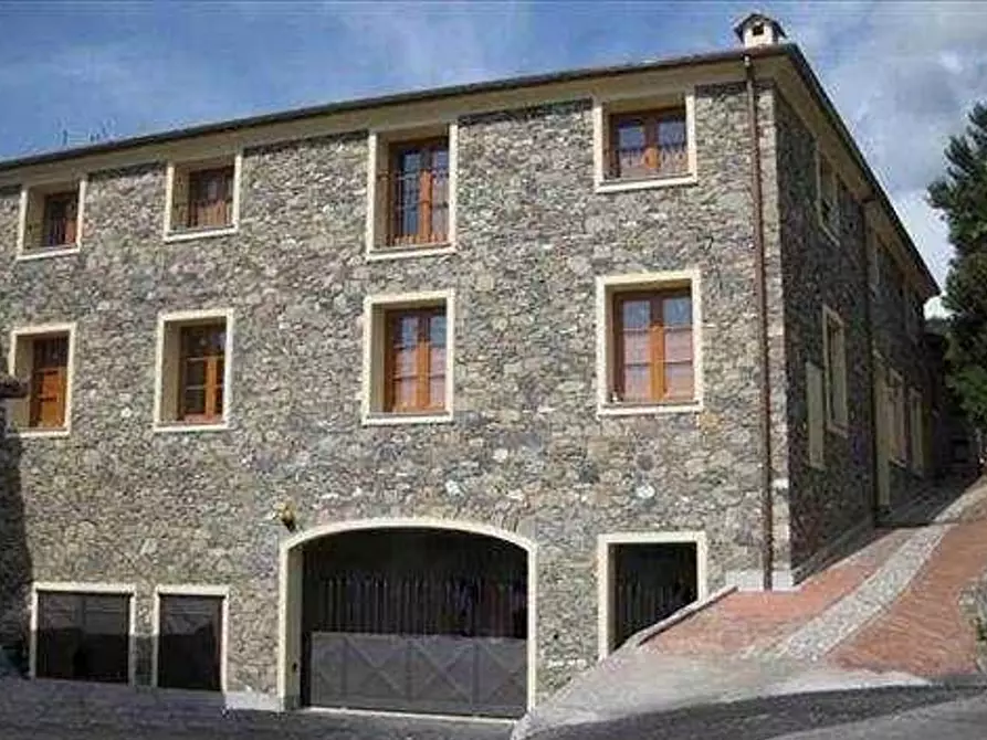 Immagine 1 di Appartamento in vendita  in via stazione a Arnasco