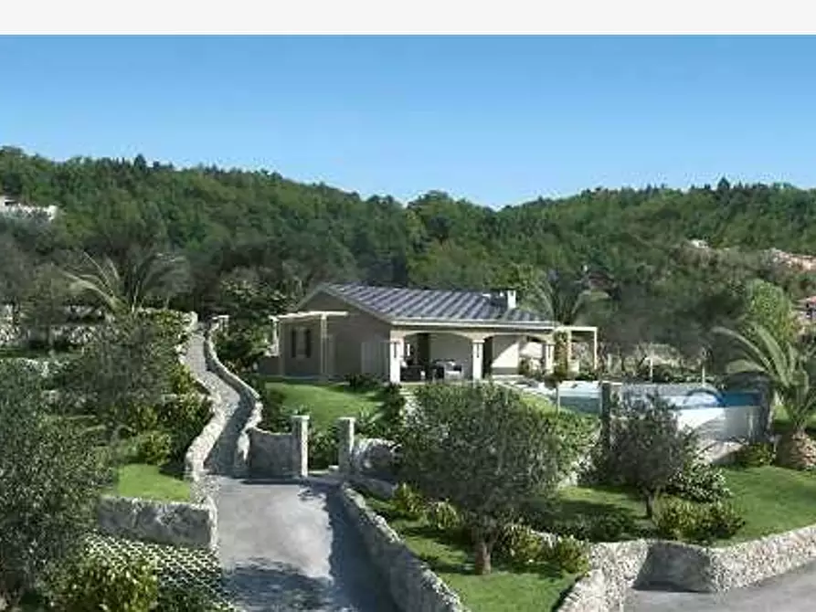 Immagine 8 di Villa in vendita  in VIA CRISPI a Pietra Ligure