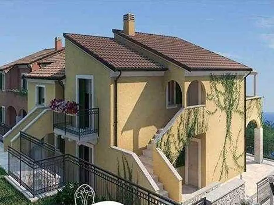 Immagine 5 di Appartamento in vendita  in via prolungo a Finale Ligure