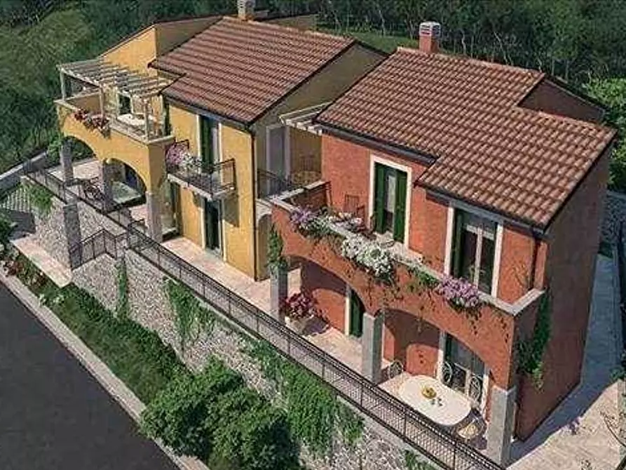 Immagine 3 di Appartamento in vendita  in via prolungo a Loano