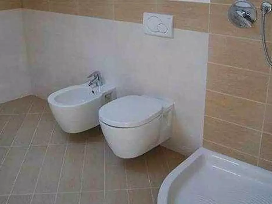 Immagine 6 di Appartamento in vendita  in v,albenga a Ceriale