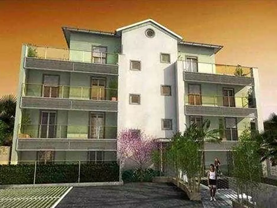 Immagine 5 di Appartamento in vendita  in v,albenga a Ceriale
