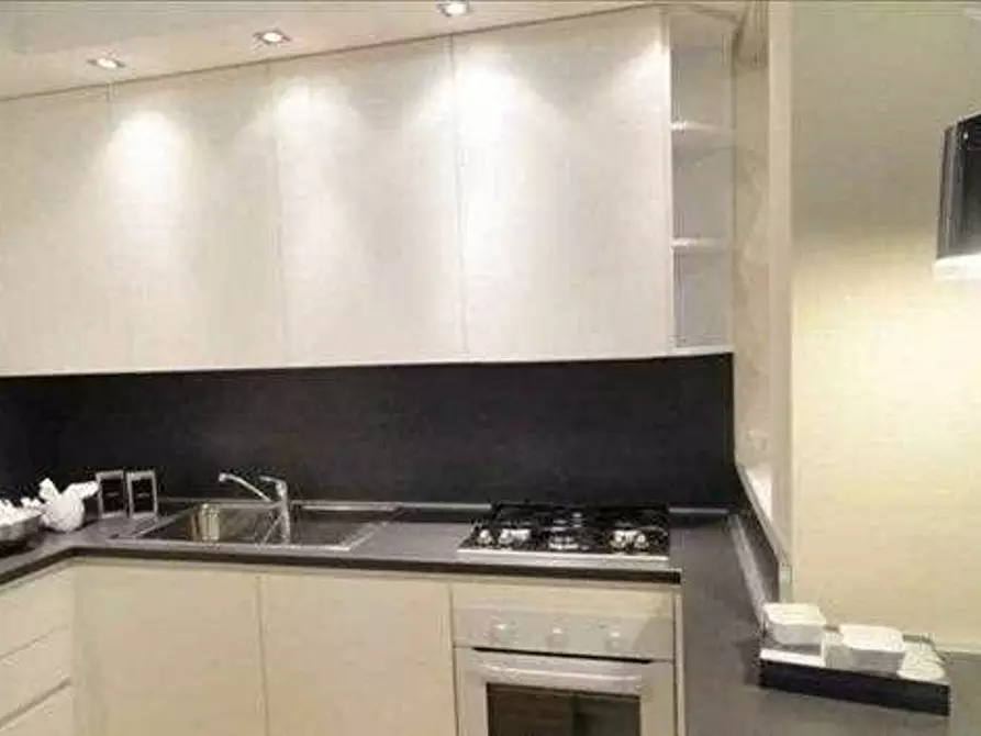 Immagine 6 di Appartamento in vendita  in via mazzini a Finale Ligure