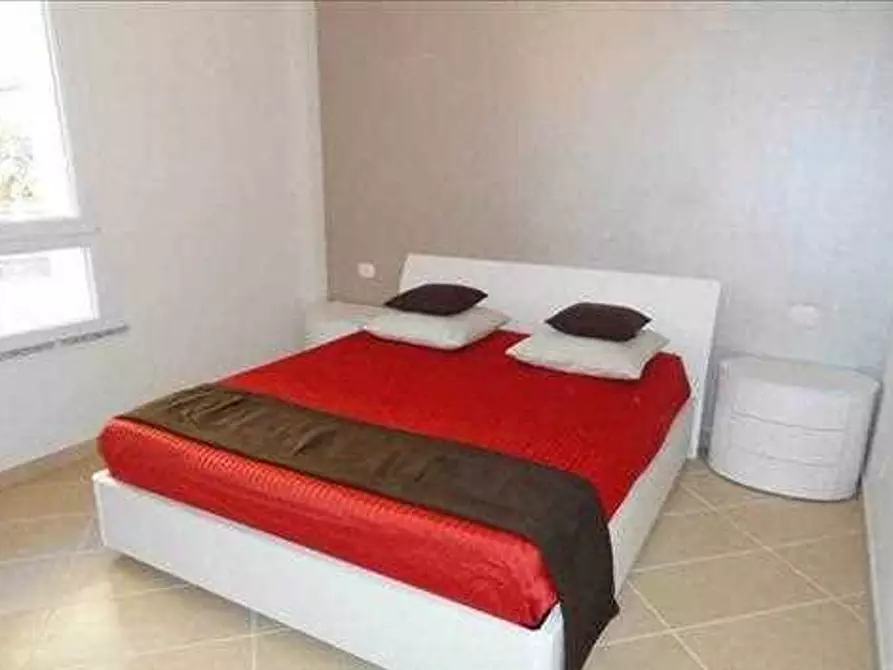 Immagine 2 di Appartamento in vendita  in via mazzini a Finale Ligure