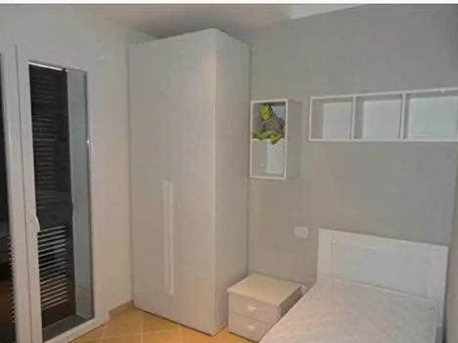 Immagine 5 di Appartamento in vendita  in via mazzini a Finale Ligure