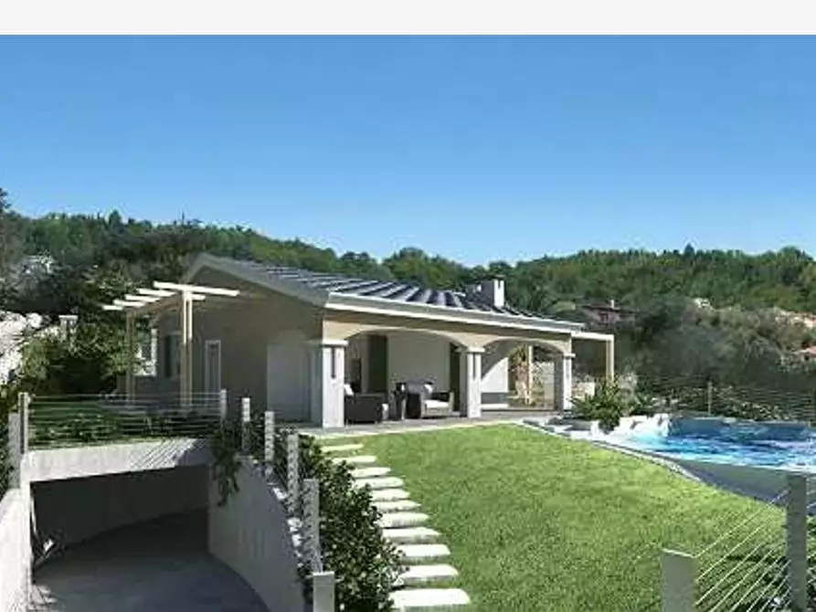 Immagine 3 di Villa in vendita  in SS1 a Finale Ligure