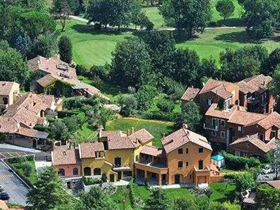 Immagine 8 di Appartamento in vendita  in via  golf  garlenda a Albenga