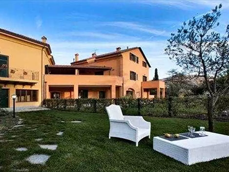 Immagine 3 di Appartamento in vendita  in via  golf  garlenda a Albenga