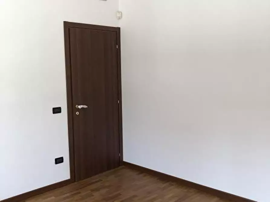 Immagine 18 di Ufficio in affitto  in Via Ciro Ferrari a Verona