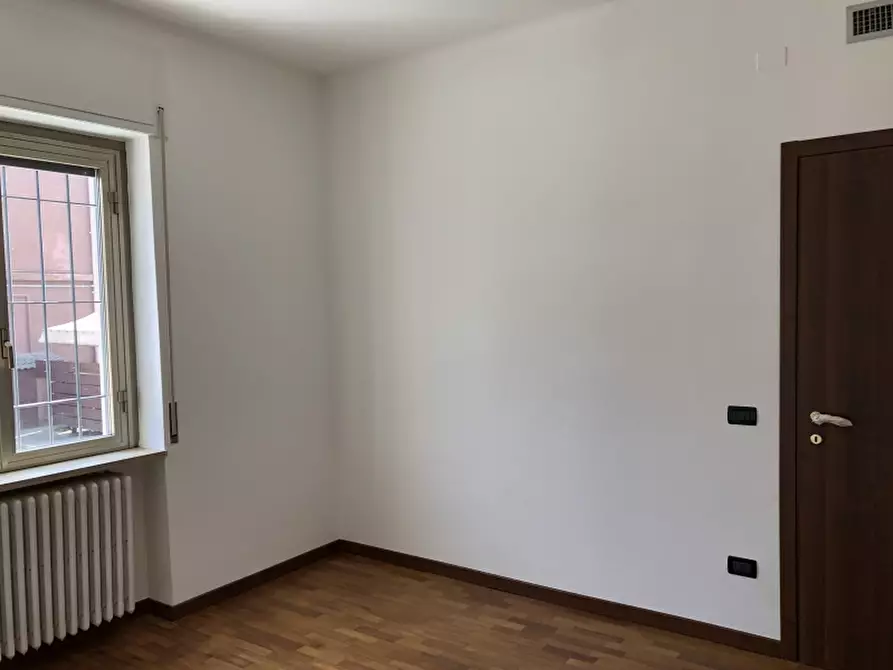 Immagine 19 di Ufficio in affitto  in Via Ciro Ferrari a Verona