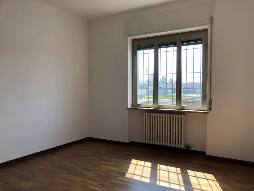 Immagine 6 di Ufficio in affitto  in Via Ciro Ferrari a Verona