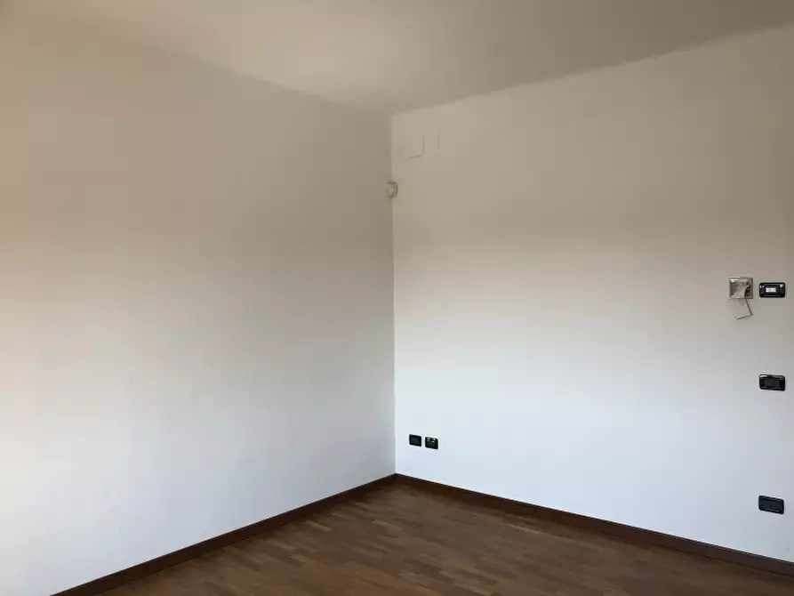 Immagine 7 di Ufficio in affitto  in Via Ciro Ferrari a Verona