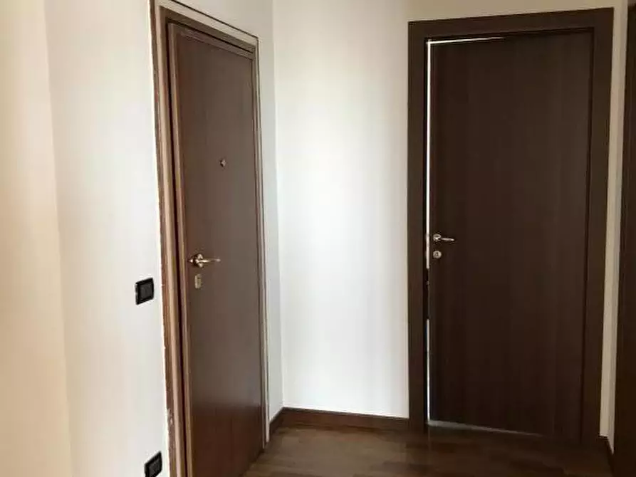 Immagine 9 di Ufficio in affitto  in Via Ciro Ferrari a Verona