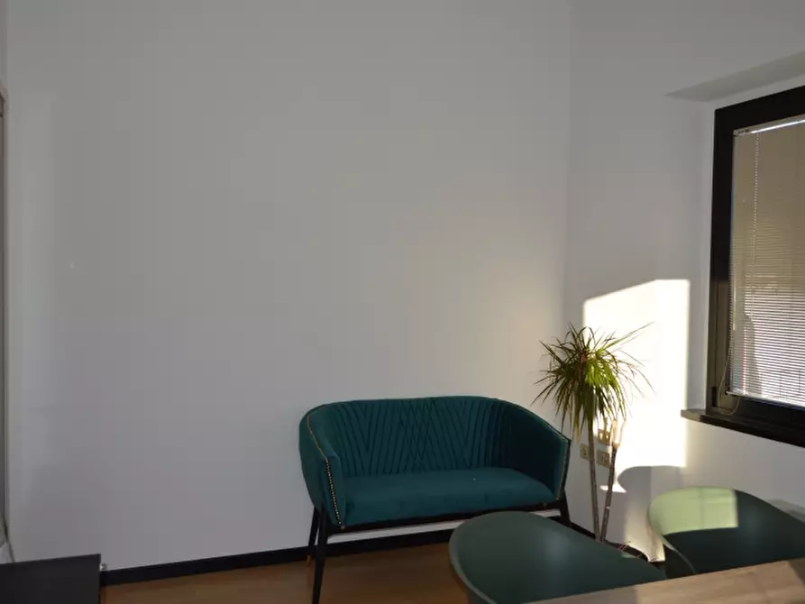 Immagine 7 di Ufficio in affitto  in Via Messedaglia a Verona