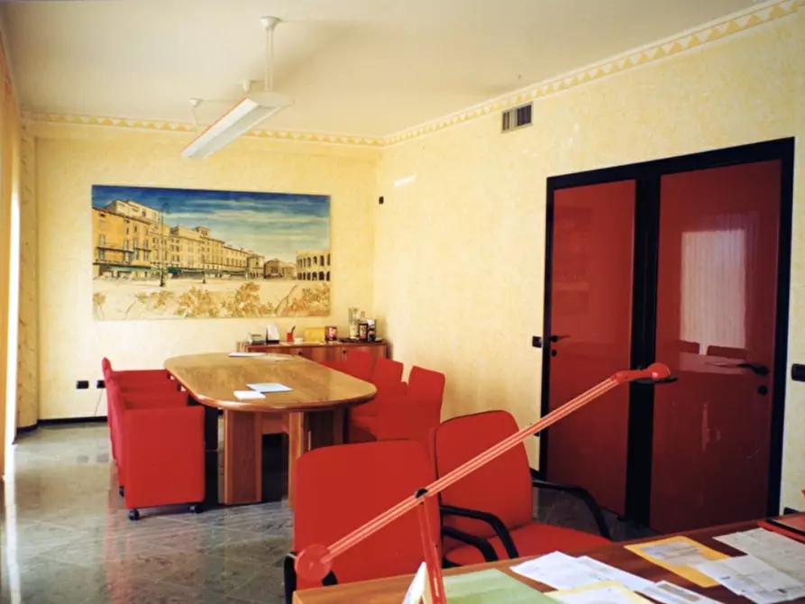 Immagine 1 di Ufficio in vendita  in Viale del Lavoro 43 a Verona