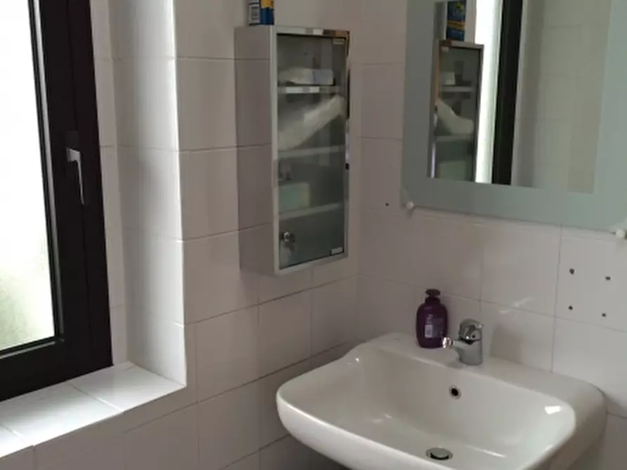 Immagine 20 di Ufficio in affitto  in Via Messedaglia a Verona