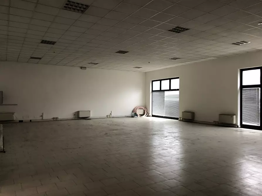 Immagine 11 di Laboratorio in vendita  in Via Evangelista Torricelli a Verona