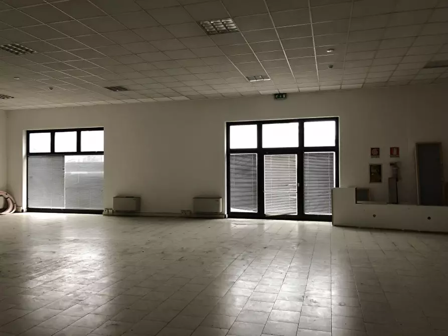 Immagine 14 di Laboratorio in vendita  in Via Evangelista Torricelli a Verona