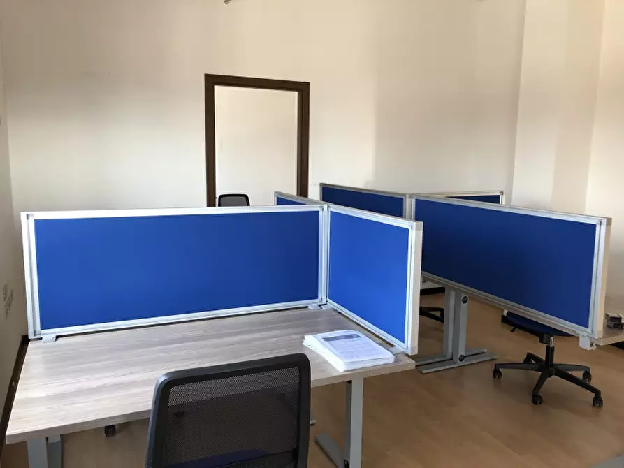 Immagine 17 di Ufficio in affitto  in Via Messedaglia a Verona