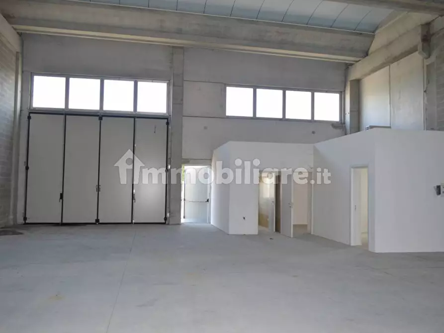 Immagine 13 di Capannone industriale in vendita  in Via Bovolino a Buttapietra
