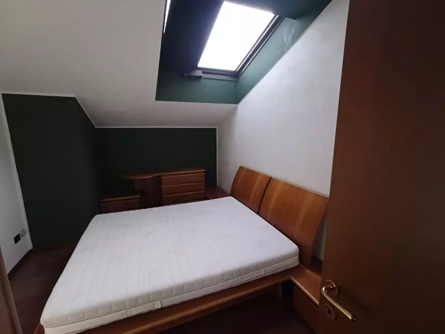 Immagine 16 di Appartamento in affitto  a Bovisio-Masciago