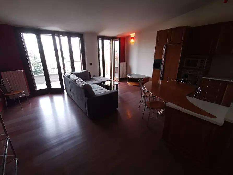 Immagine 26 di Appartamento in affitto  a Bovisio-Masciago